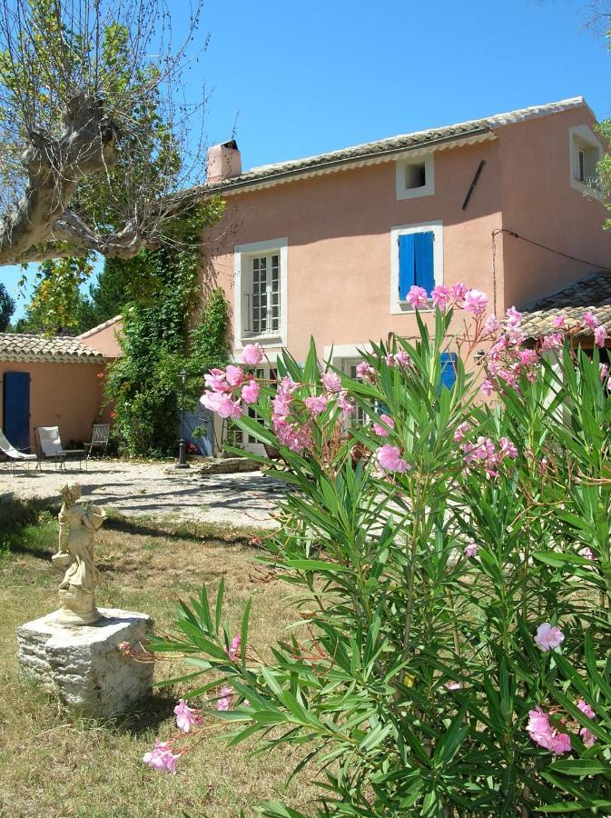 Le Mas De La Cigale Bleue, Caumont Sur Durance Exterior photo