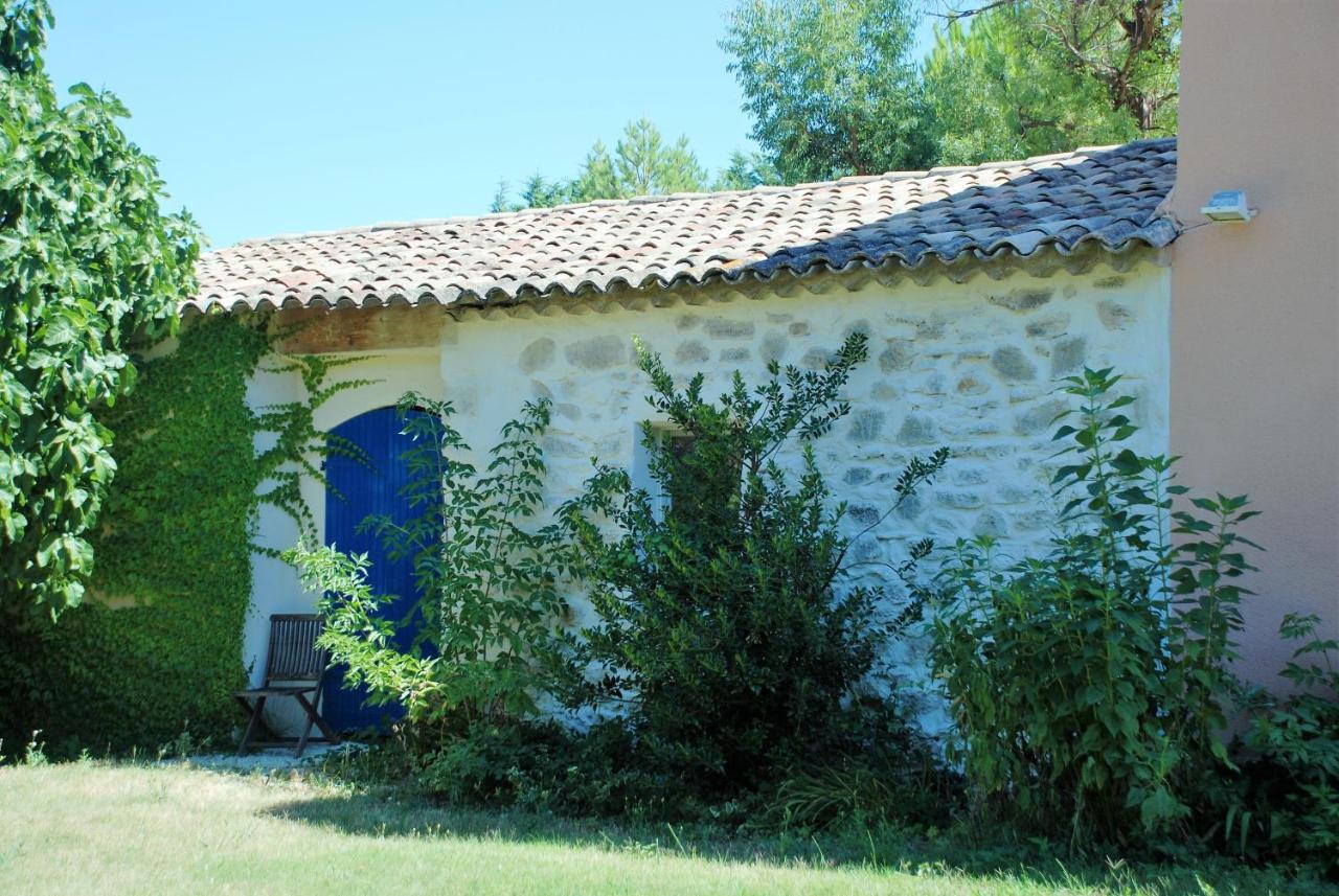Le Mas De La Cigale Bleue, Caumont Sur Durance Exterior photo