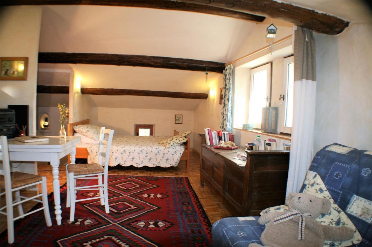 Le Mas De La Cigale Bleue, Caumont Sur Durance Exterior photo
